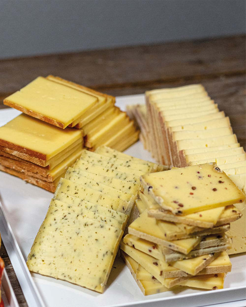 Plateau Raclette 100% fromages - Le Classique Jura Francais