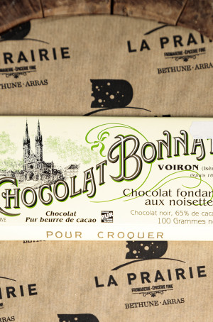 Chocolat Bonnat fondant noir aux noisettes 